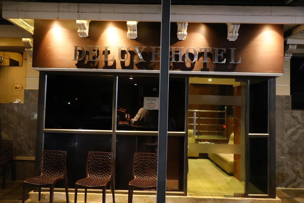 Deluxe Hotel Chennai Zewnętrze zdjęcie