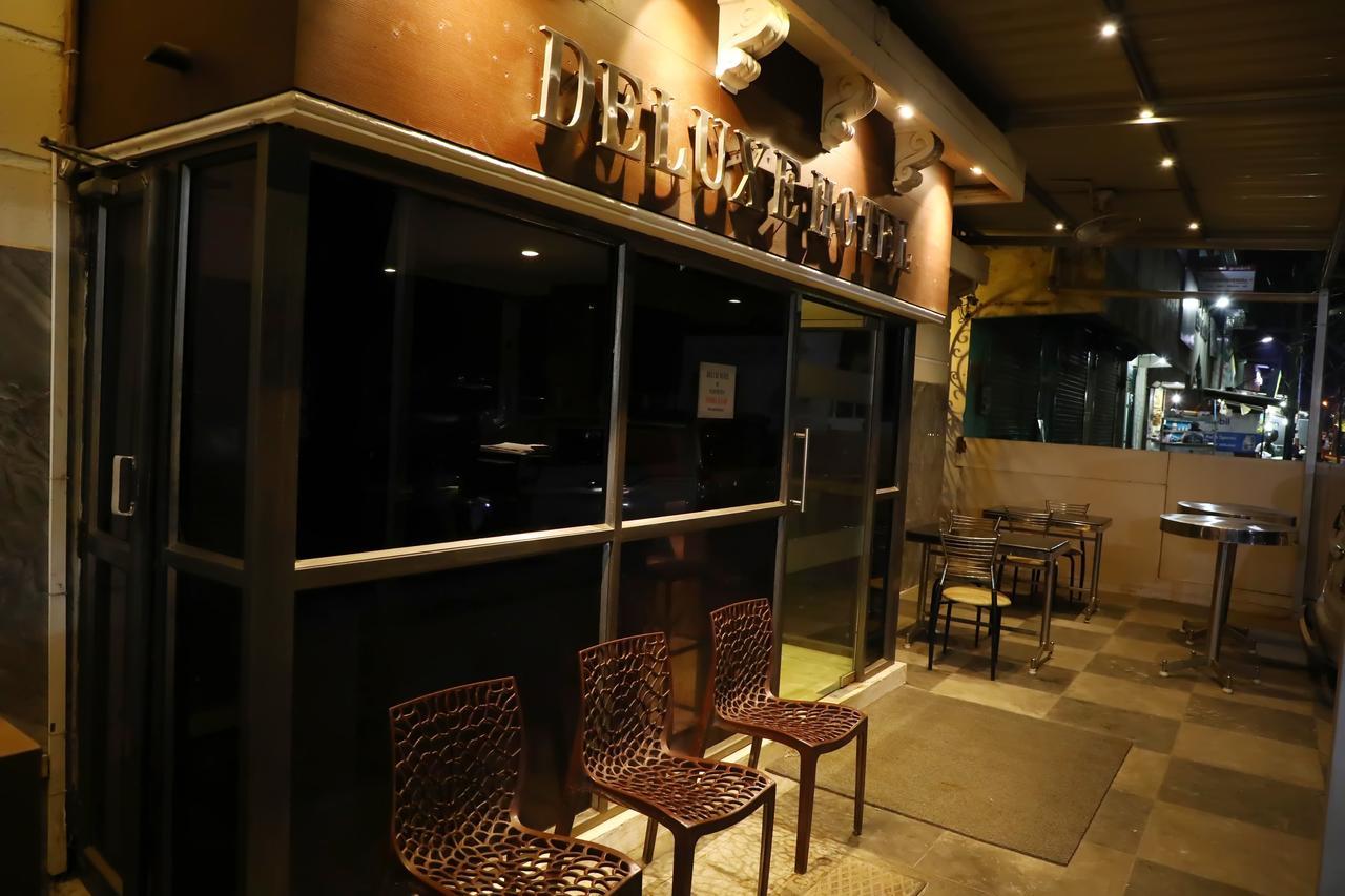 Deluxe Hotel Chennai Zewnętrze zdjęcie